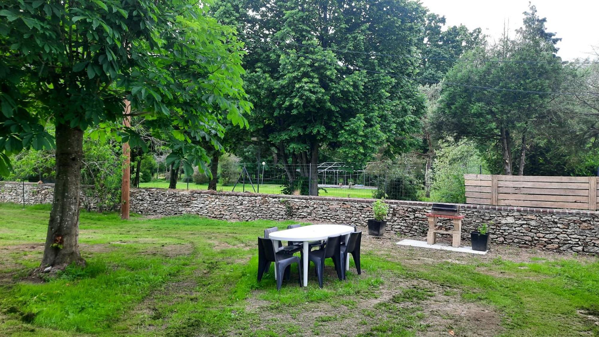 Gite Du Chateau De Chambonnieres Le Plessis-Feu-Aussoux Zewnętrze zdjęcie