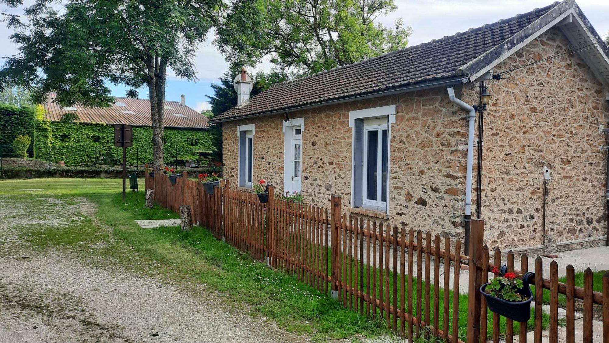 Gite Du Chateau De Chambonnieres Le Plessis-Feu-Aussoux Zewnętrze zdjęcie